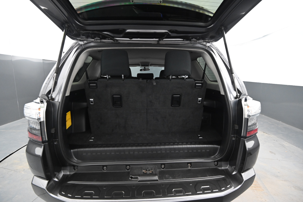 Toyota 4Runner SR5 4WD (Natl) 2018