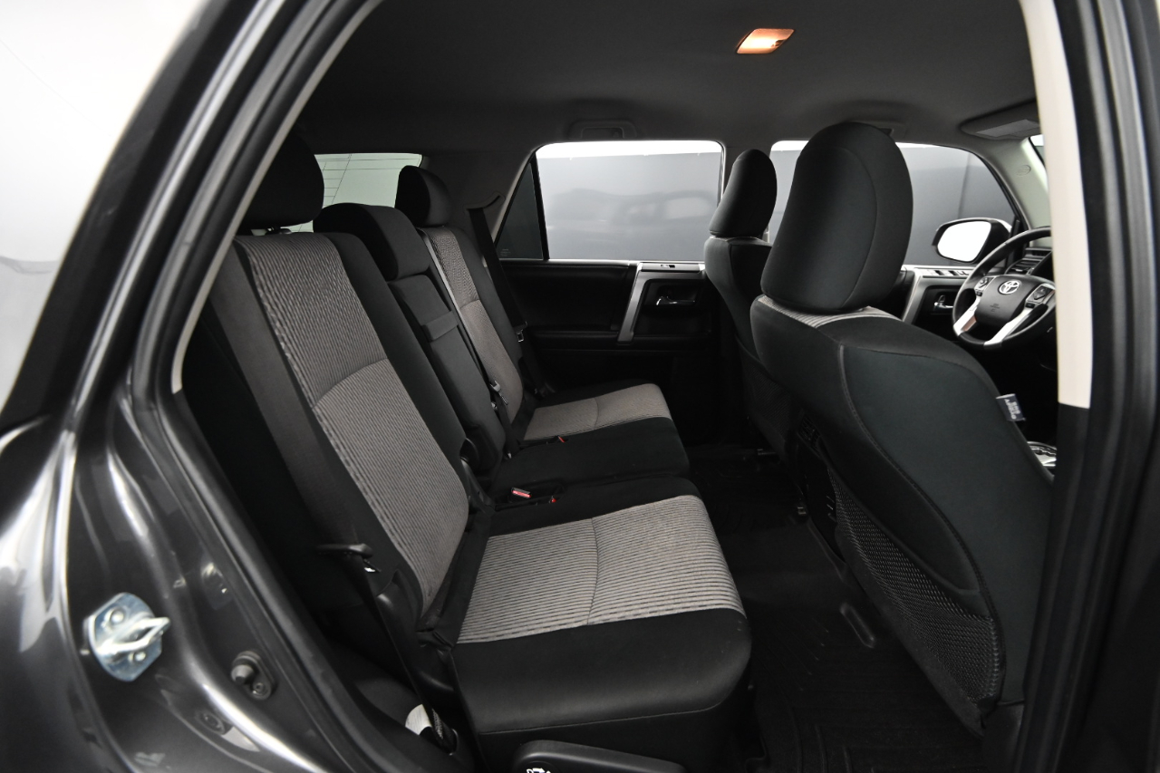 Toyota 4Runner SR5 4WD (Natl) 2018