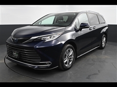 2022 Toyota Sienna 