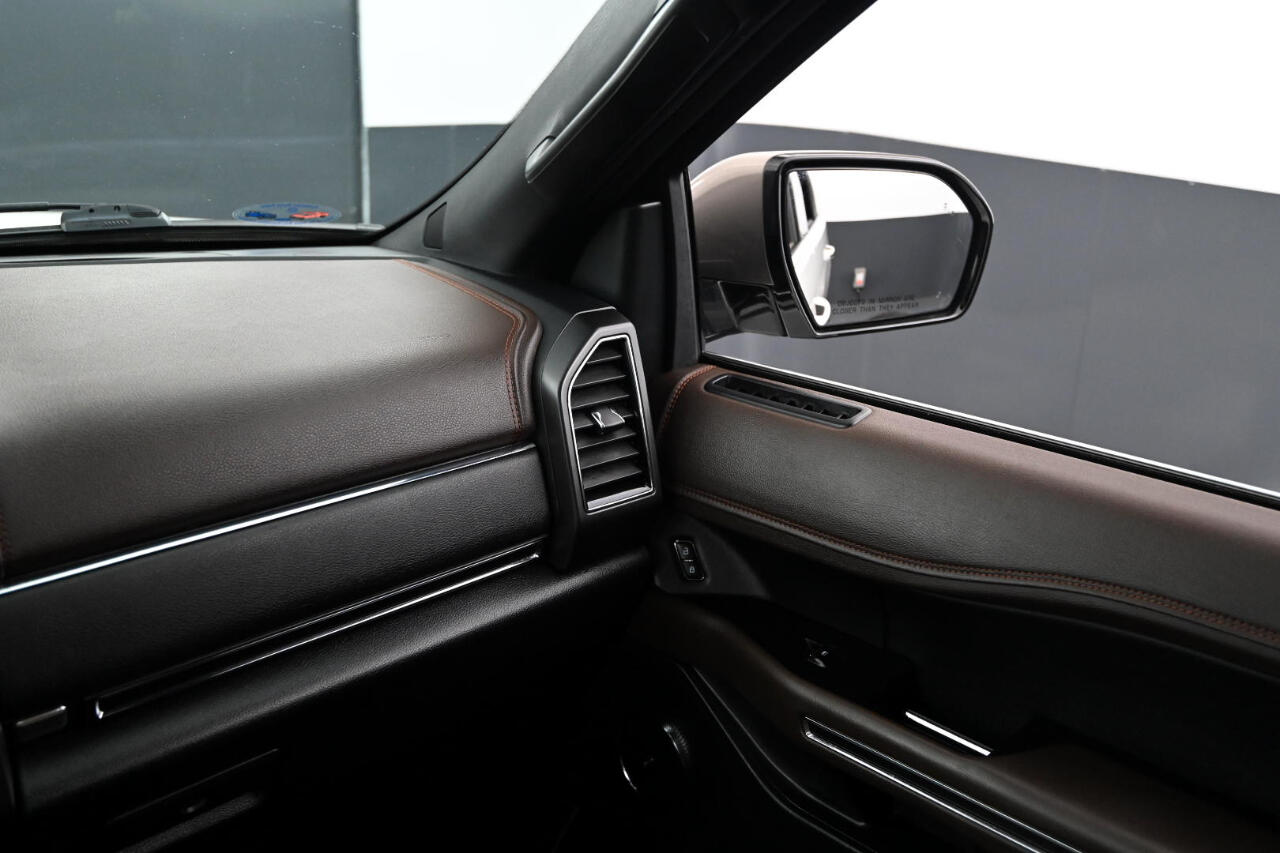 2020 Ford Expedition King Ranch photo 18