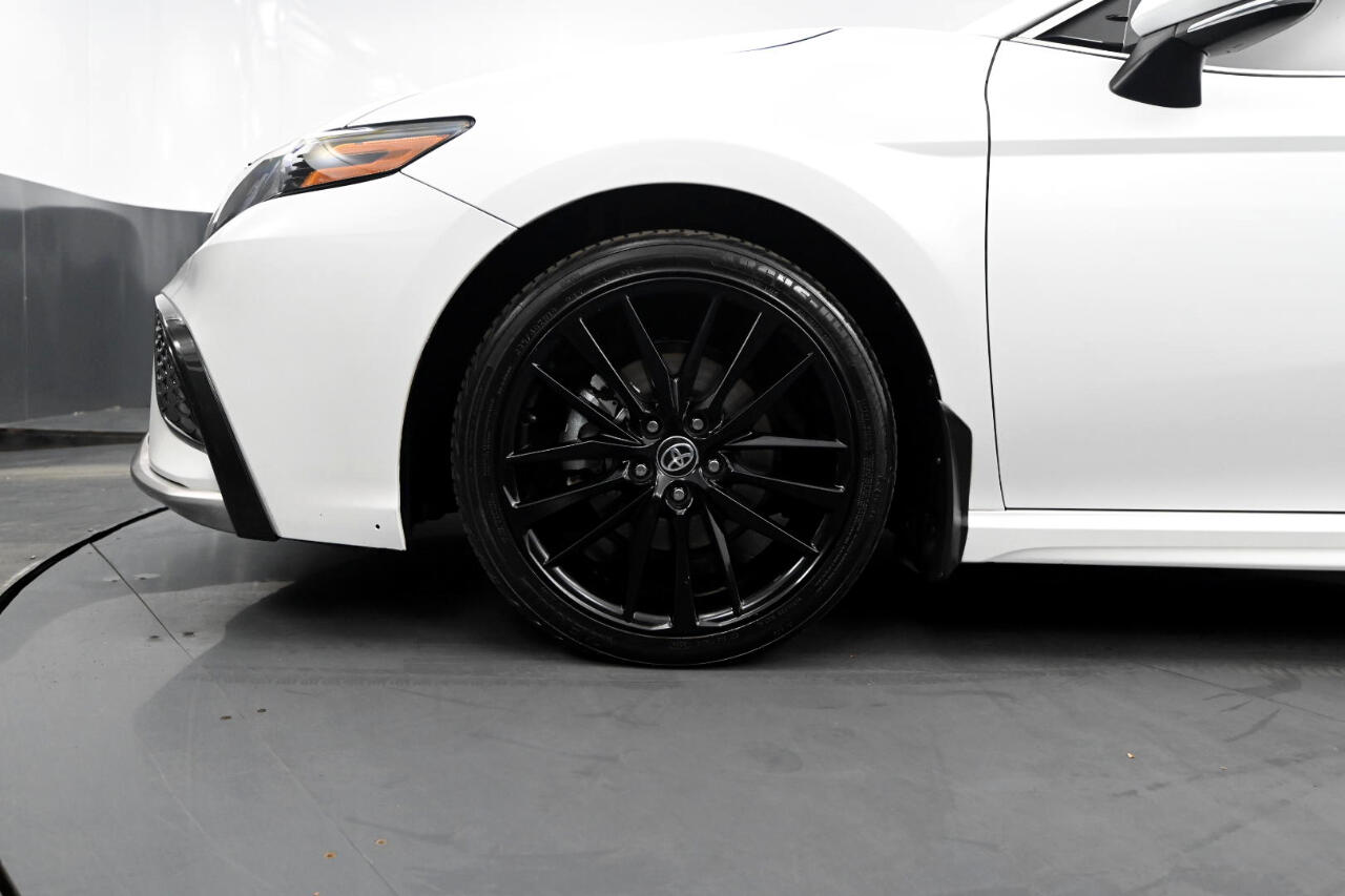 2024 Toyota Camry XSE photo 9