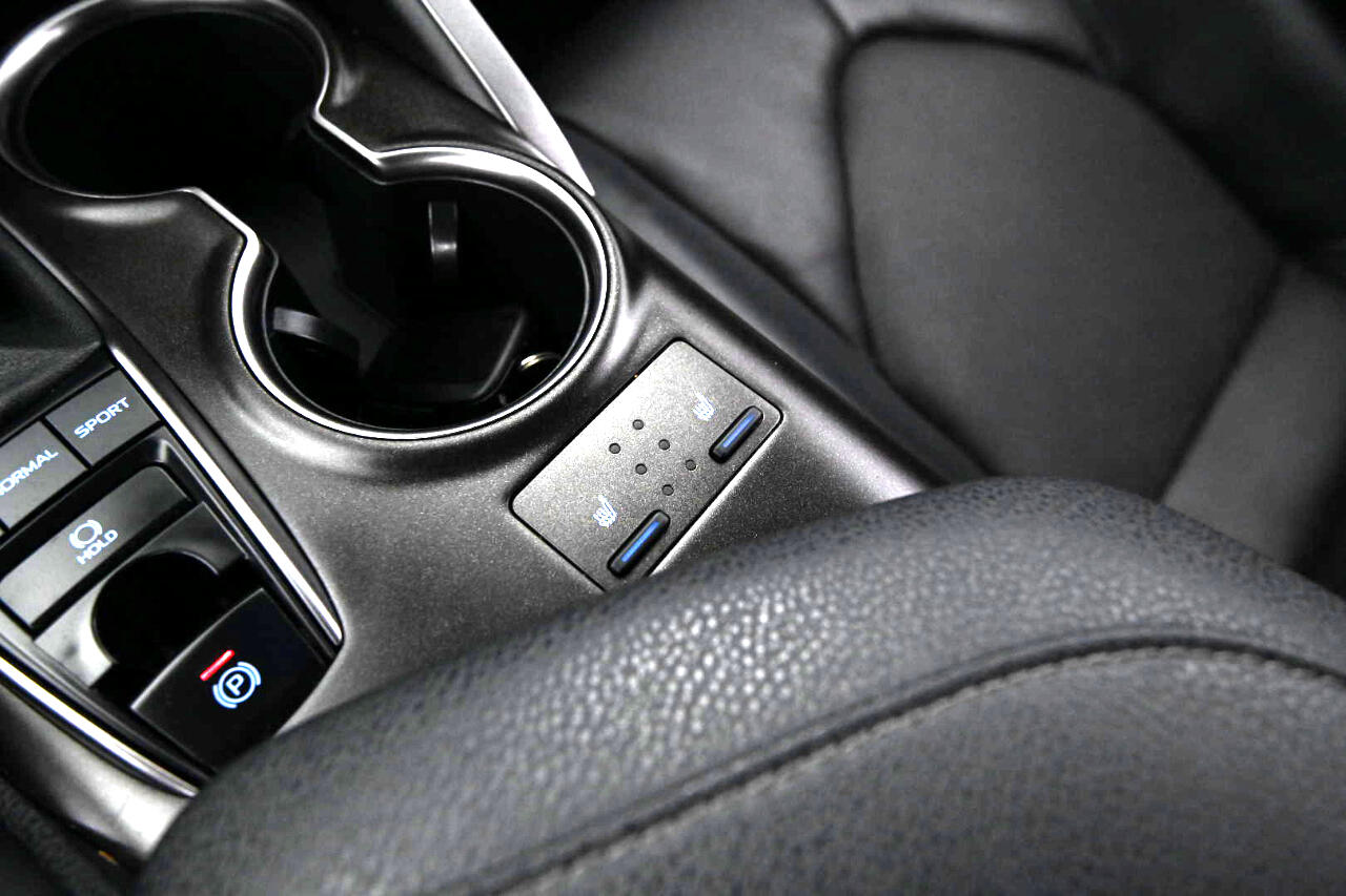 2024 Toyota Camry XSE photo 29