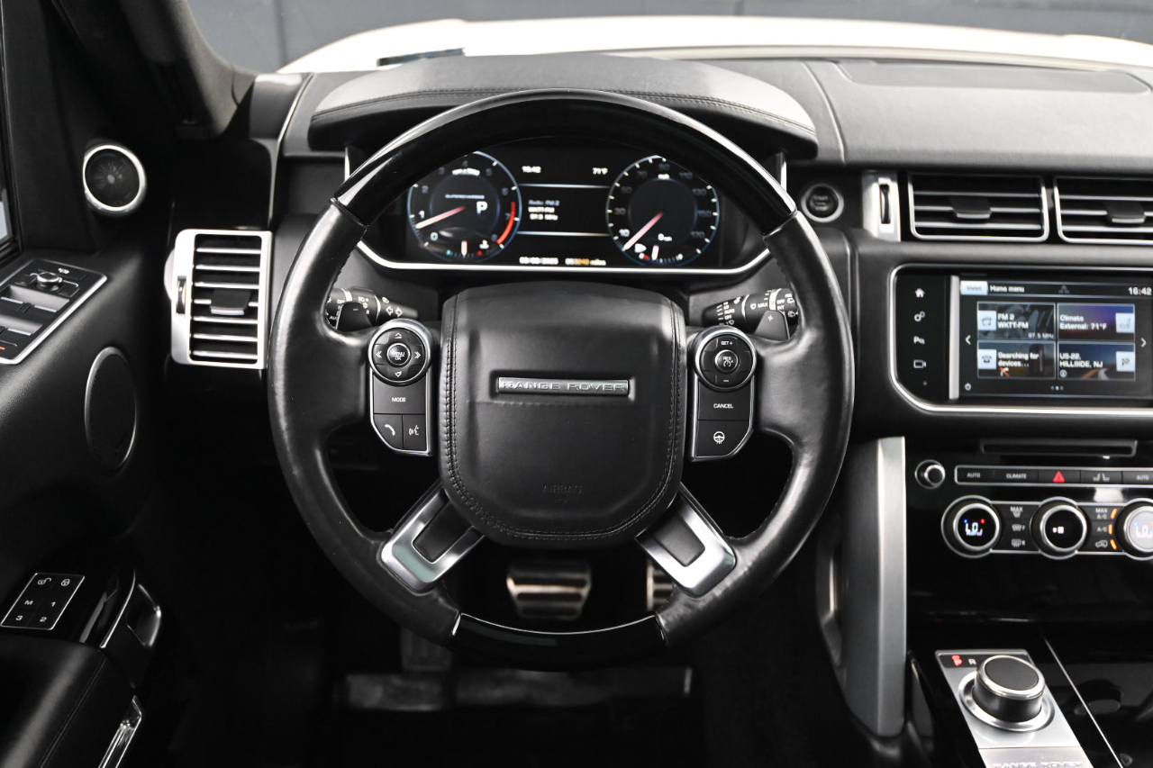 2016 Land Rover Range Rover SuperCharged photo 22