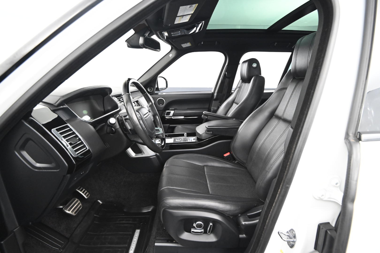 2016 Land Rover Range Rover SuperCharged photo 30
