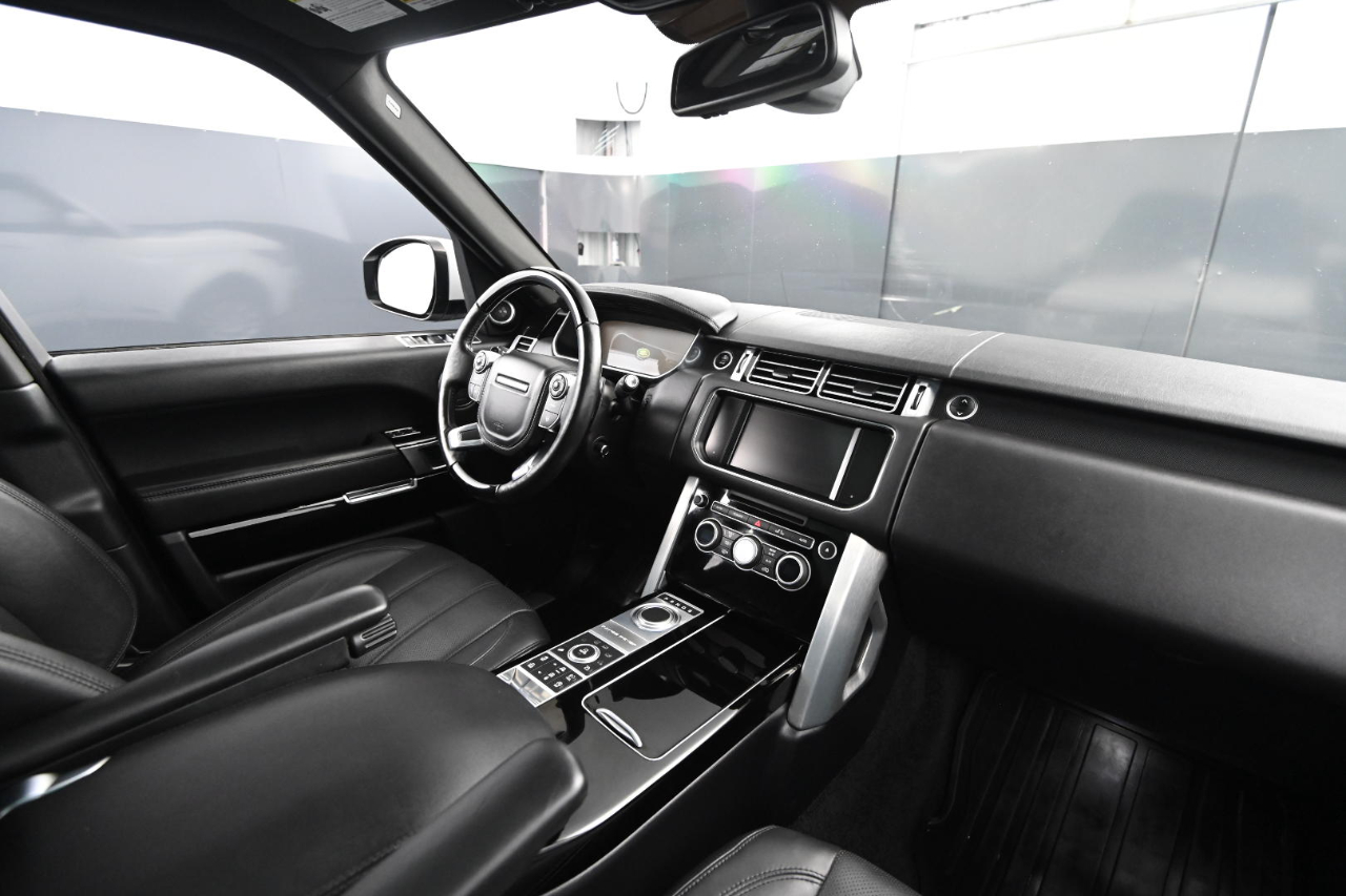 2016 Land Rover Range Rover SuperCharged photo 35
