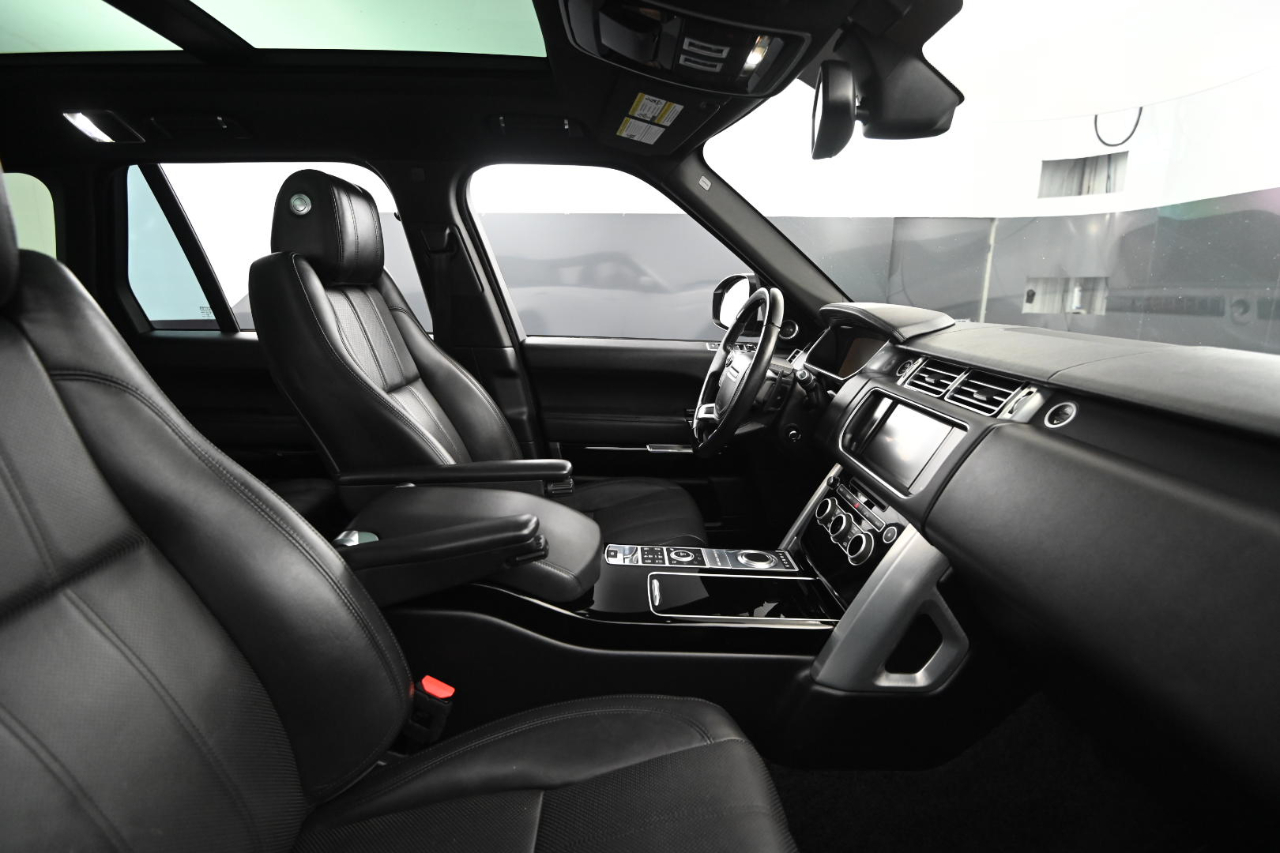2016 Land Rover Range Rover SuperCharged photo 37