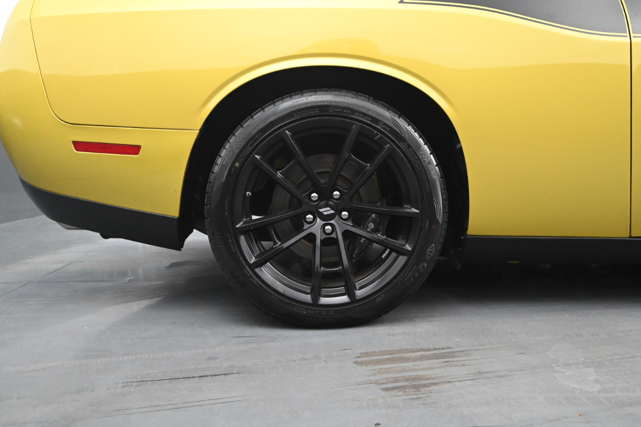 2021 Dodge Challenger R/T Scat Pack photo 18