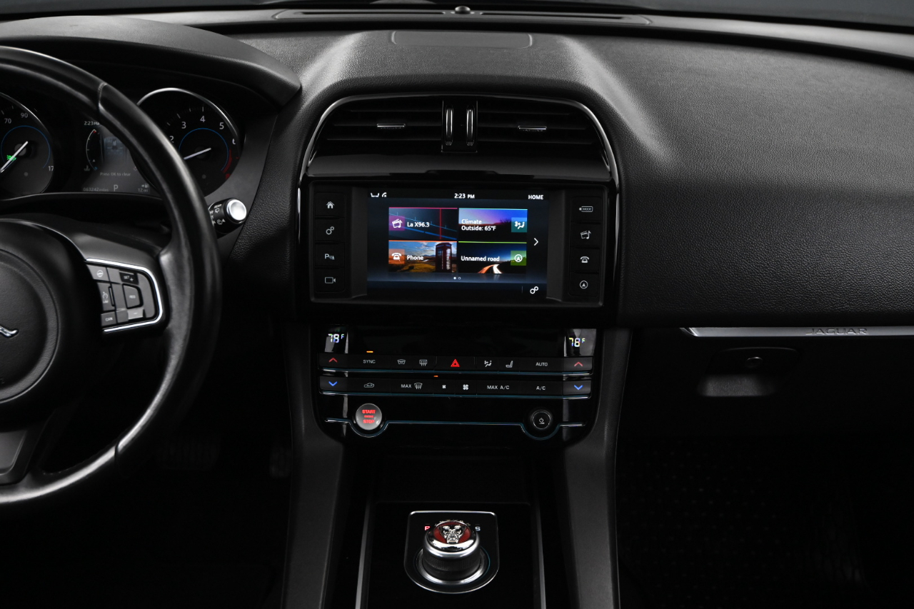 Jaguar F-Pace 25t Premium 2018 Jaguar F-Pace 25t Premium 2018