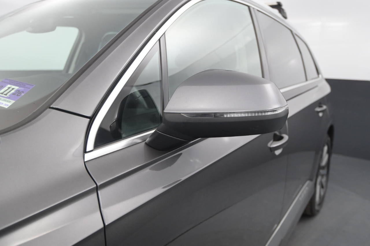 Audi Q7 2.0 Premium Plus quattro 2019 Audi Q7 2.0 Premium Plus quattro 2019