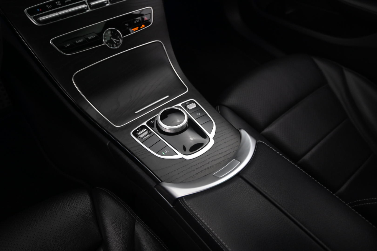 Mercedes-Benz C-Class C300 4MATIC Sedan 2020 Mercedes-Benz C-Class C300 4MATIC Sedan 2020