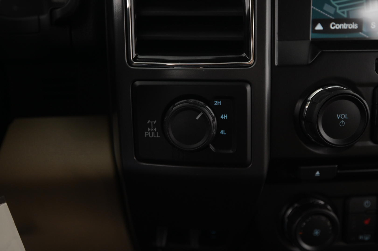 Ford F-150 XLT SuperCrew 5.5-ft. Bed 4WD 2018 Ford F-150 XLT SuperCrew 5.5-ft. Bed 4WD 2018