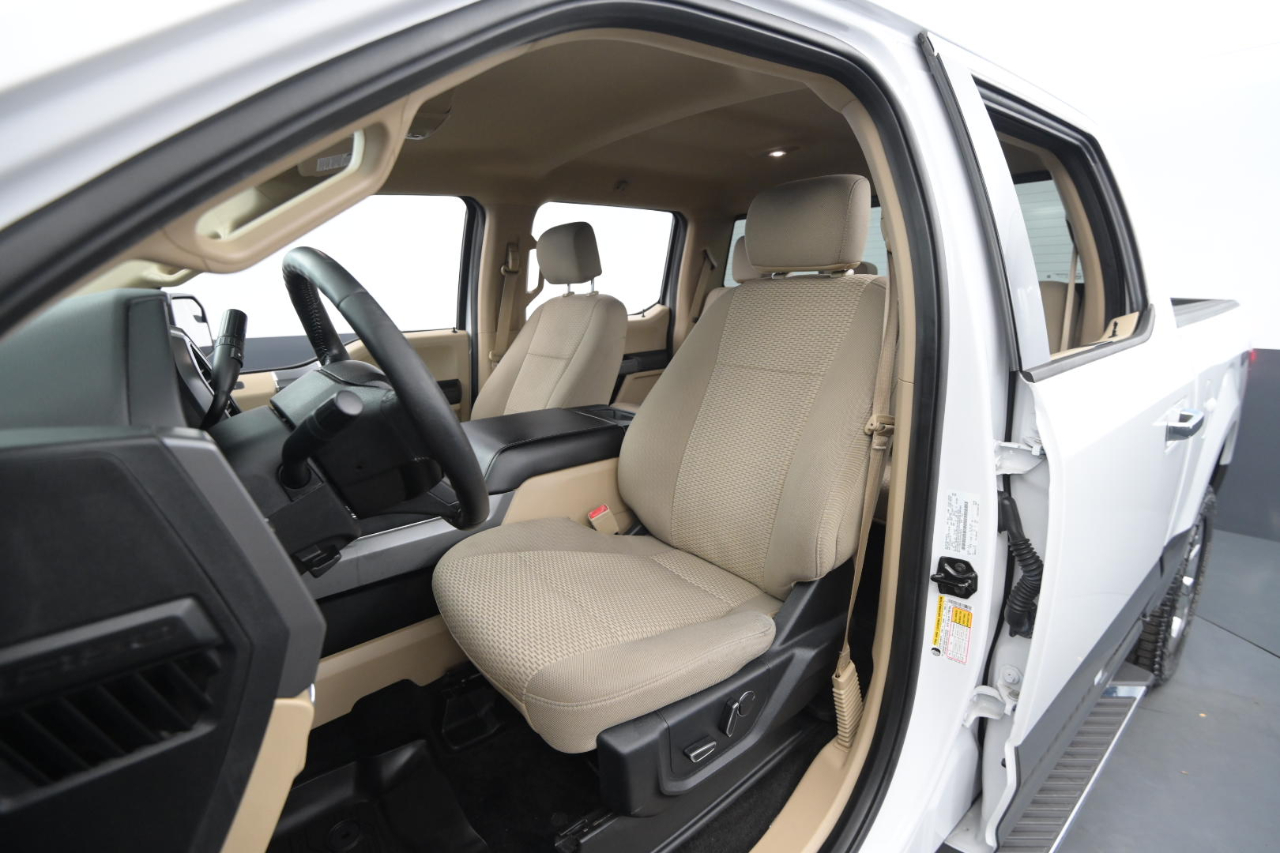 Ford F-150 XLT SuperCrew 5.5-ft. Bed 4WD 2018 Ford F-150 XLT SuperCrew 5.5-ft. Bed 4WD 2018