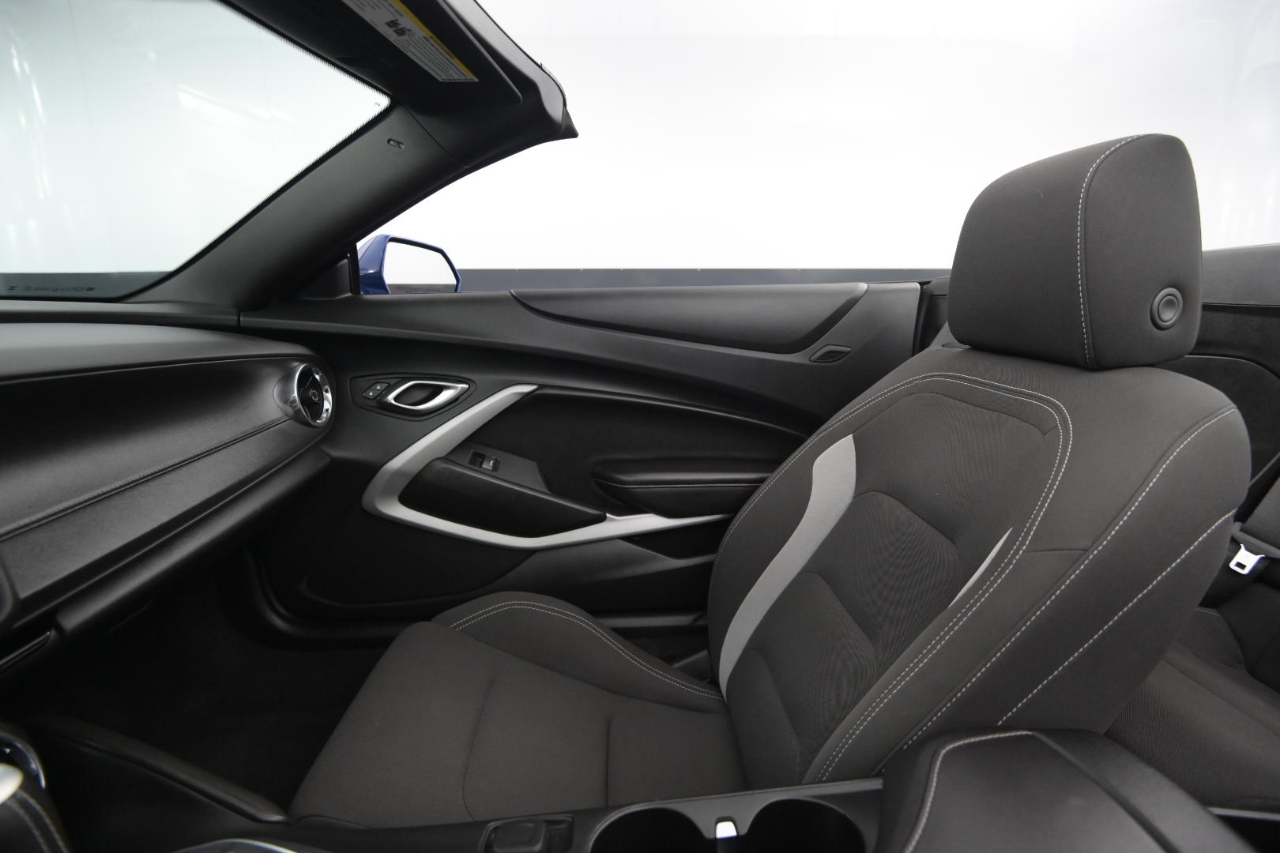 Chevrolet Camaro 1LT Convertible 8A 2023 Chevrolet Camaro 1LT Convertible 8A 2023