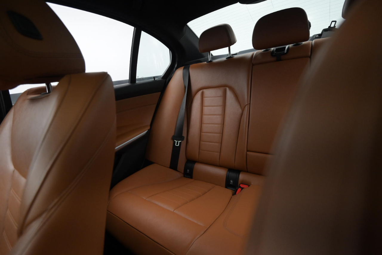 BMW 3-Series 330i xDrive 2019 BMW 3-Series 330i xDrive 2019