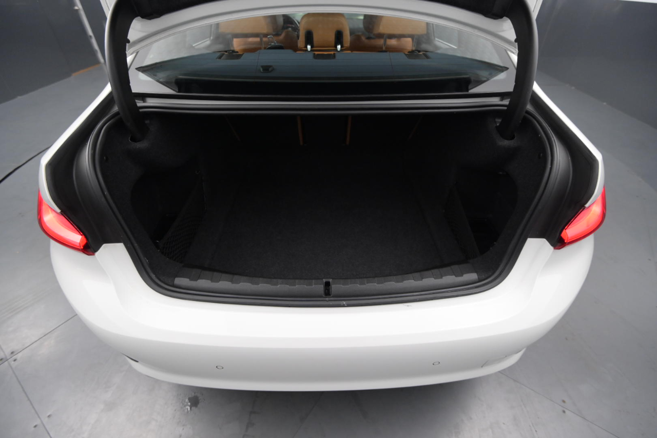 BMW 3-Series 330i xDrive 2019 BMW 3-Series 330i xDrive 2019