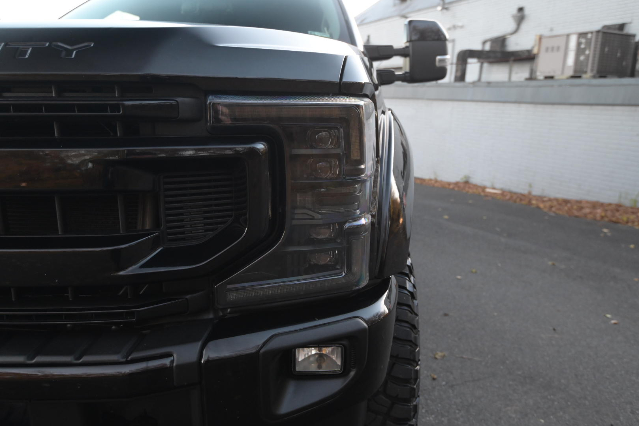 Ford F-250 SD XLT 4WD Crew Cab 8' Box 2021