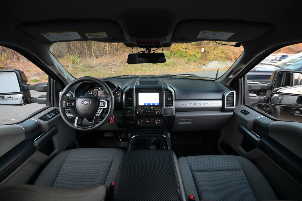 Ford F-250 SD XLT 4WD Crew Cab 8' Box 2021