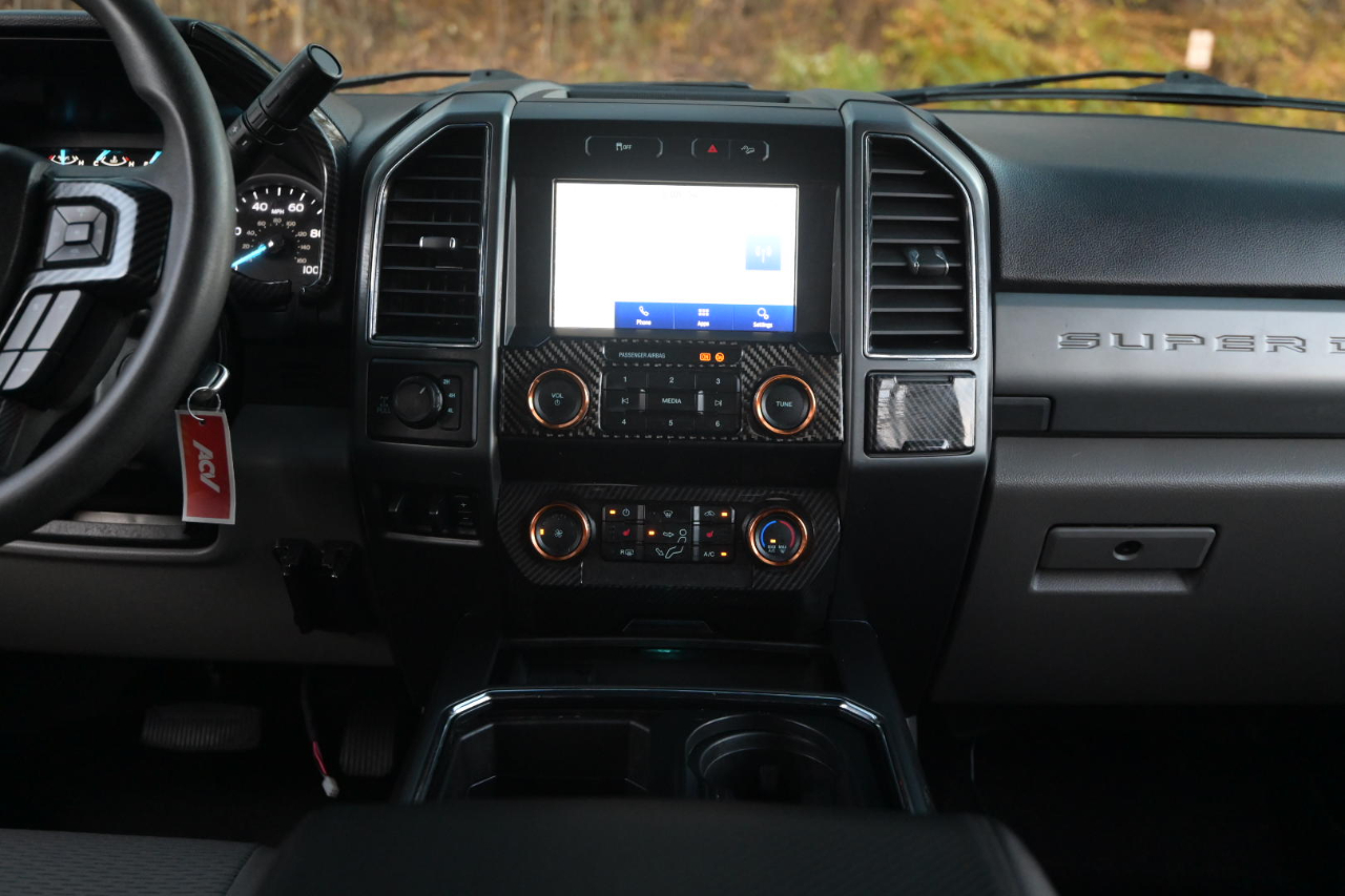 Ford F-250 SD XLT 4WD Crew Cab 8' Box 2021