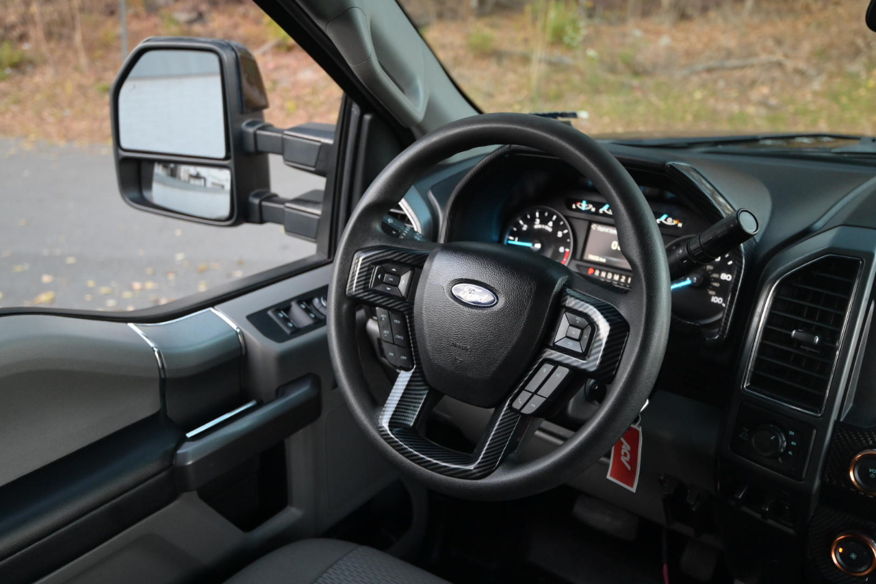 Ford F-250 SD XLT 4WD Crew Cab 8' Box 2021