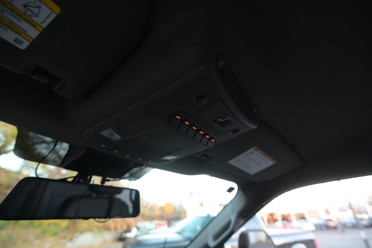 Ford F-250 SD XLT 4WD Crew Cab 8' Box 2021