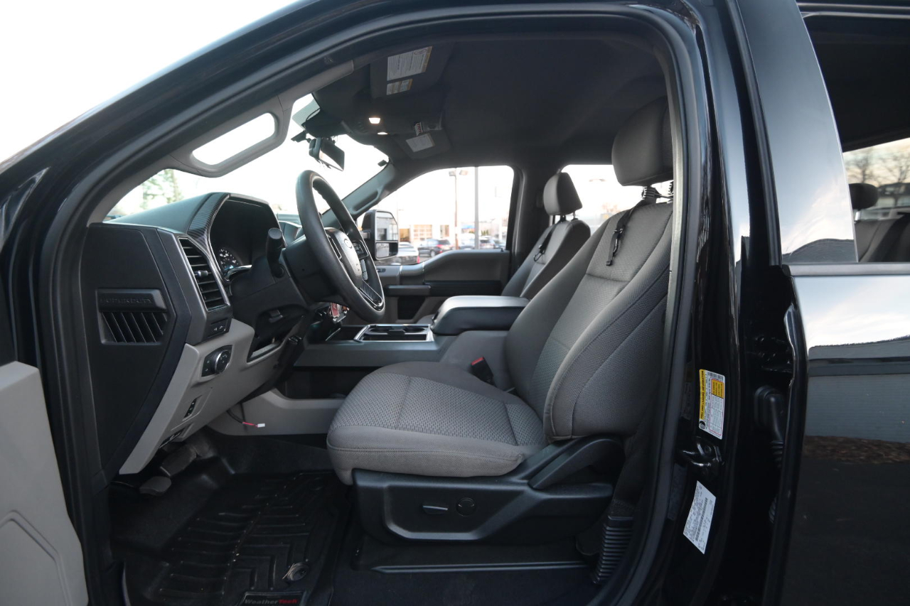 Ford F-250 SD XLT 4WD Crew Cab 8' Box 2021