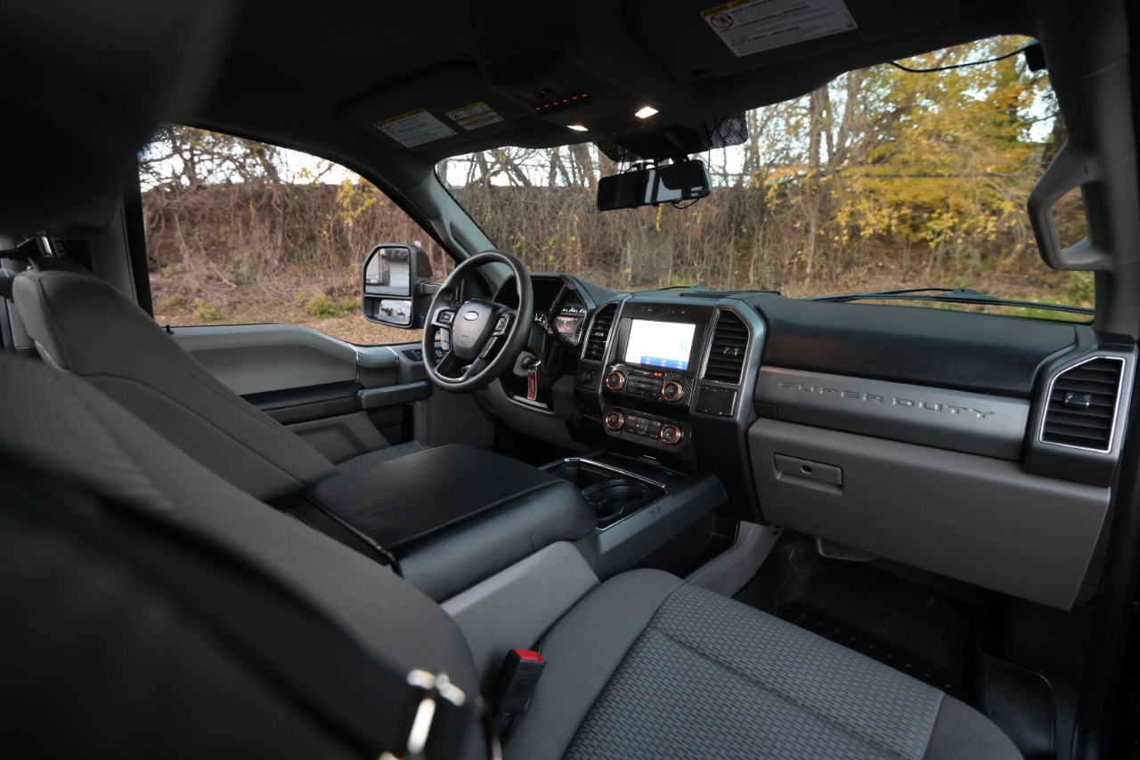 Ford F-250 SD XLT 4WD Crew Cab 8' Box 2021