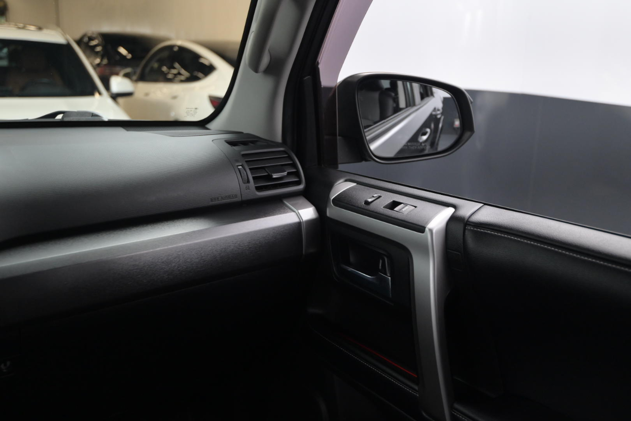 Toyota 4Runner 4WD 4dr V6 SR5 Premium (Natl) 2016