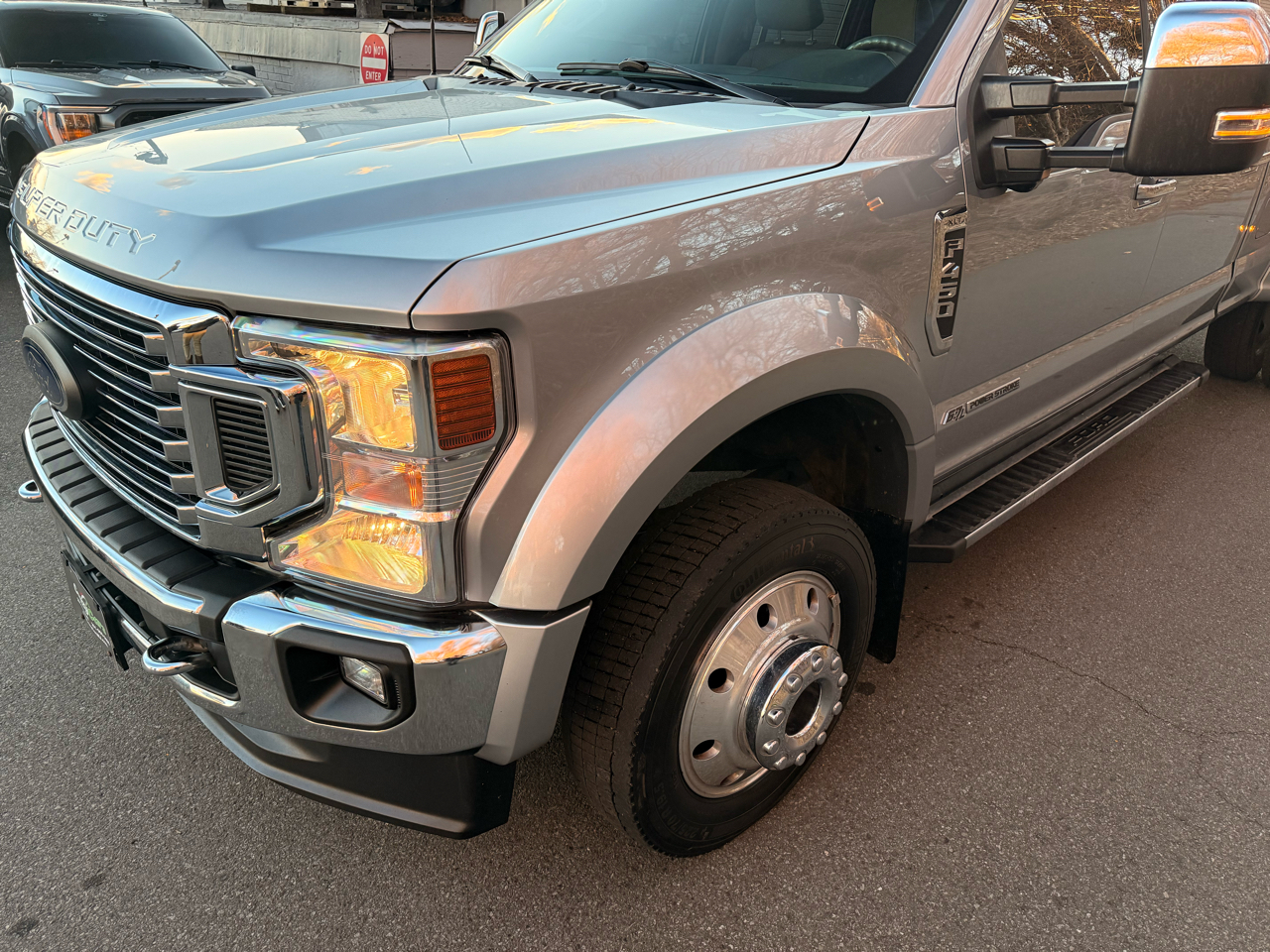 Ford Super Duty F-450 DRW XLT 4WD Crew Cab 8' Box 2022