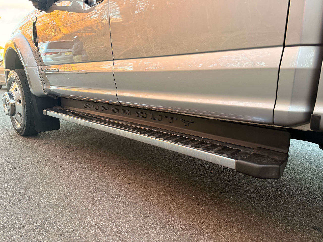 Ford Super Duty F-450 DRW XLT 4WD Crew Cab 8' Box 2022