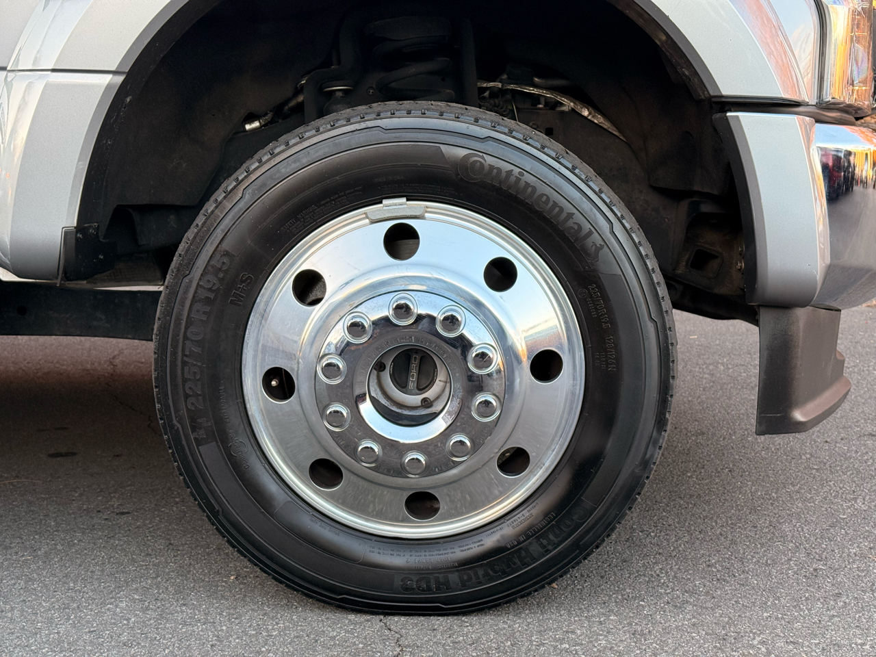 Ford Super Duty F-450 DRW XLT 4WD Crew Cab 8' Box 2022