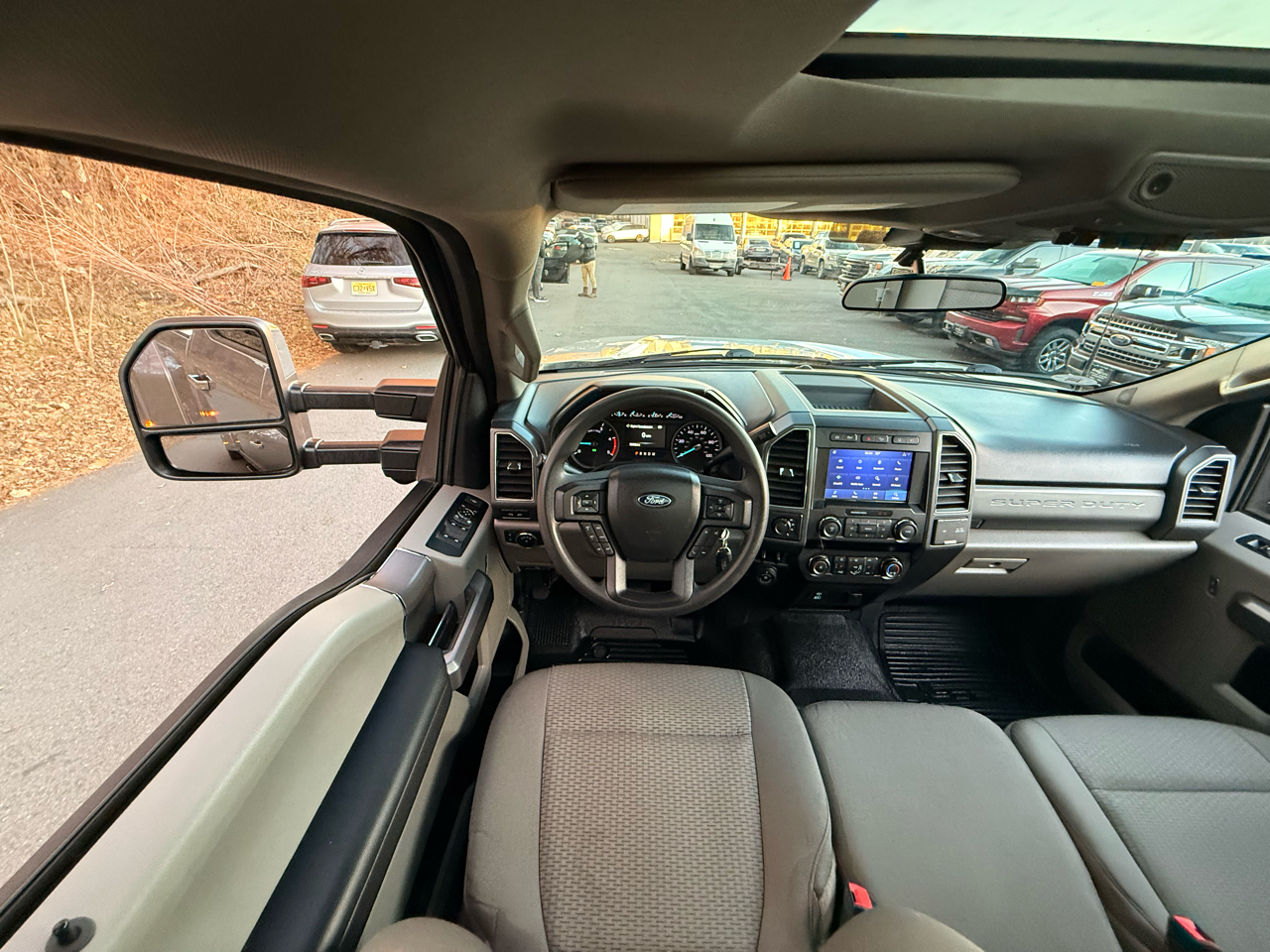 Ford Super Duty F-450 DRW XLT 4WD Crew Cab 8' Box 2022