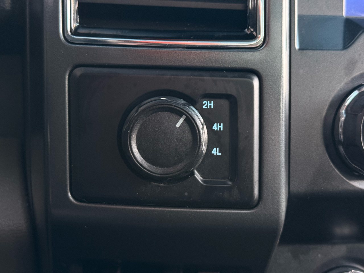 Ford Super Duty F-450 DRW XLT 4WD Crew Cab 8' Box 2022