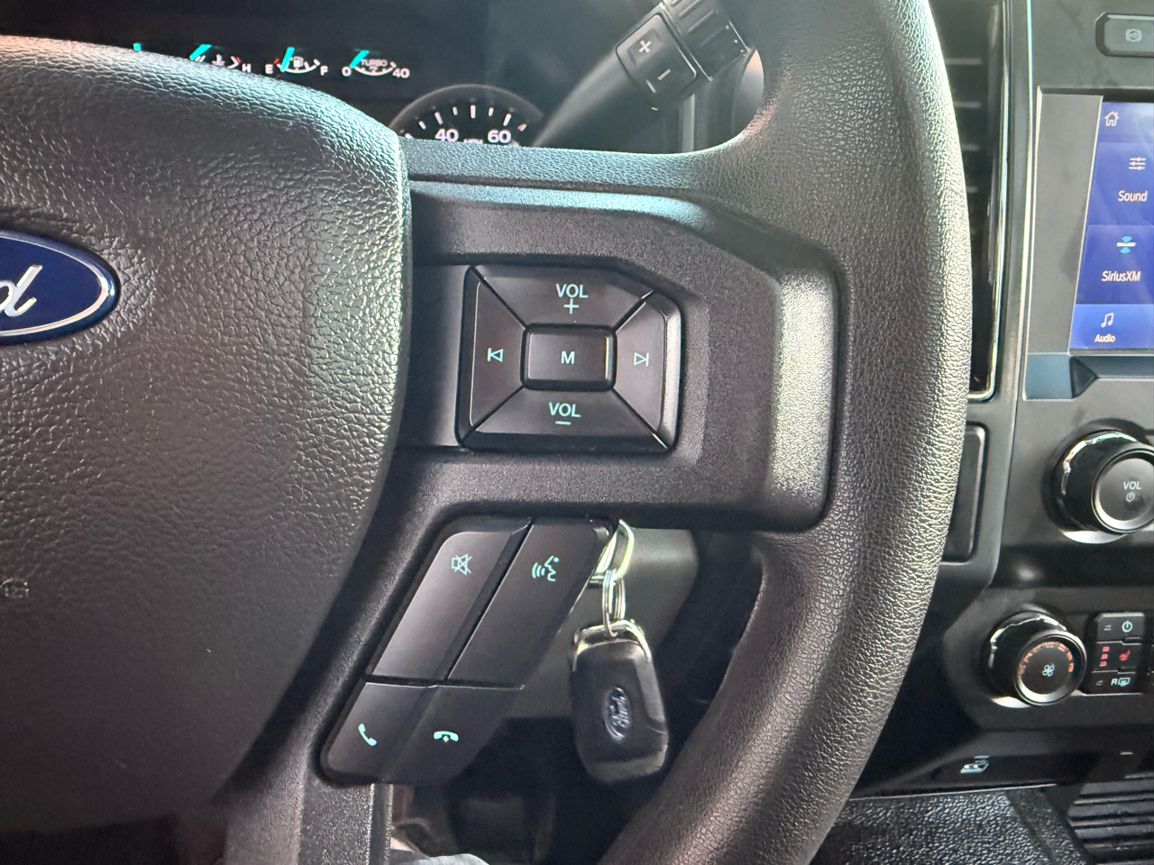 Ford Super Duty F-450 DRW XLT 4WD Crew Cab 8' Box 2022