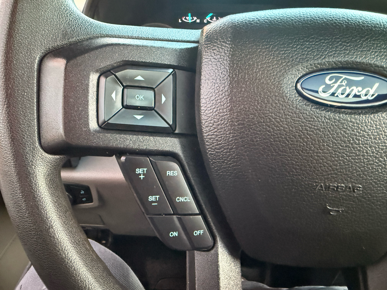 Ford Super Duty F-450 DRW XLT 4WD Crew Cab 8' Box 2022