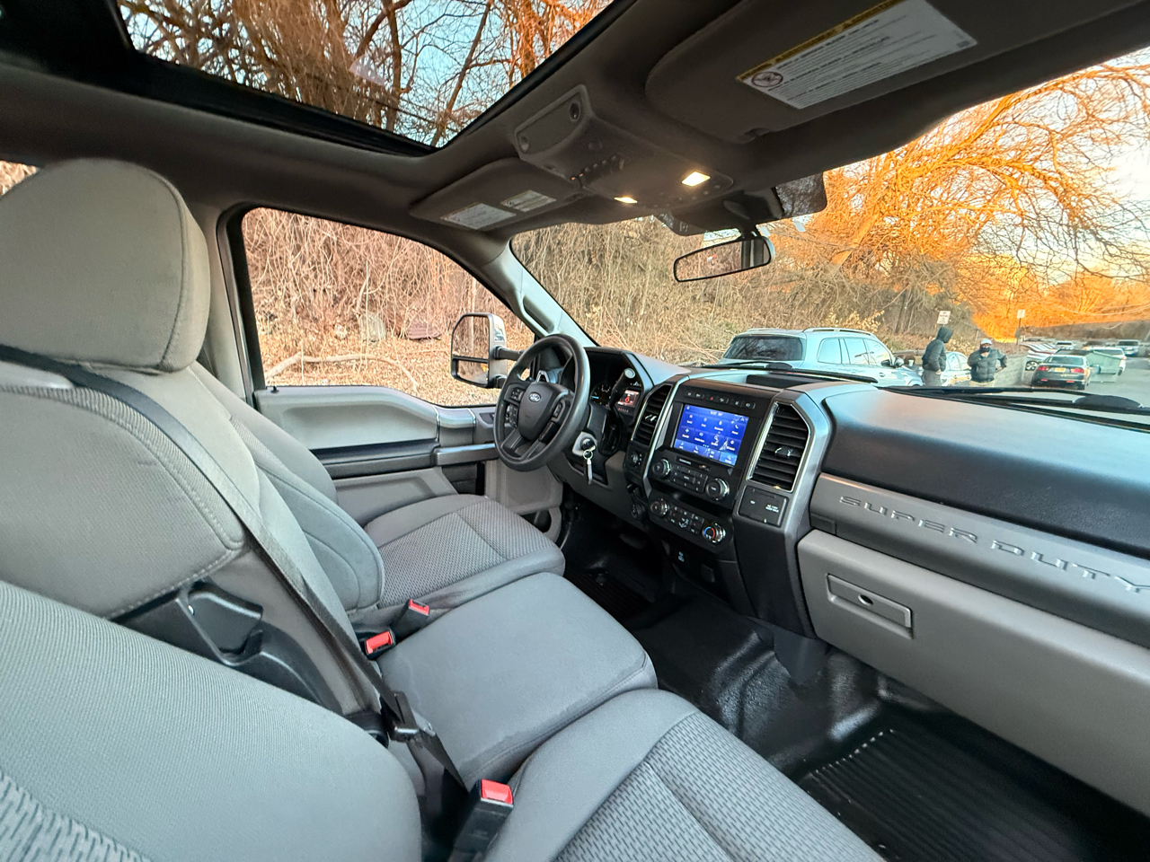 Ford Super Duty F-450 DRW XLT 4WD Crew Cab 8' Box 2022