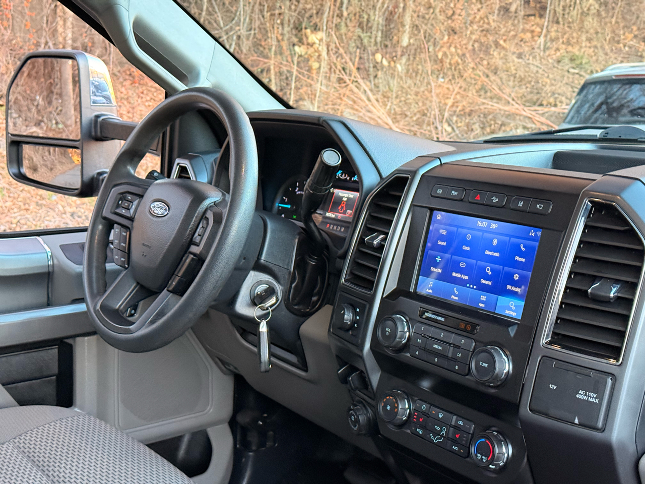 Ford Super Duty F-450 DRW XLT 4WD Crew Cab 8' Box 2022