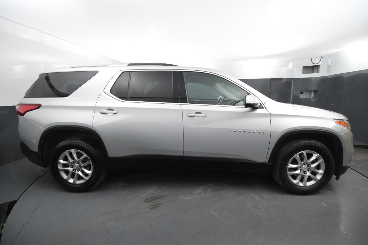 Chevrolet Traverse AWD 4dr LT Cloth w/1LT 2018