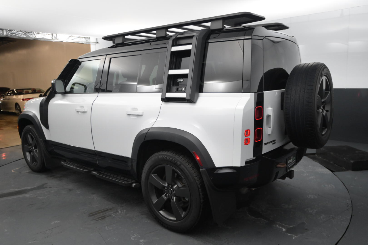 Land Rover Defender 110 X-Dynamic SE AWD 2023