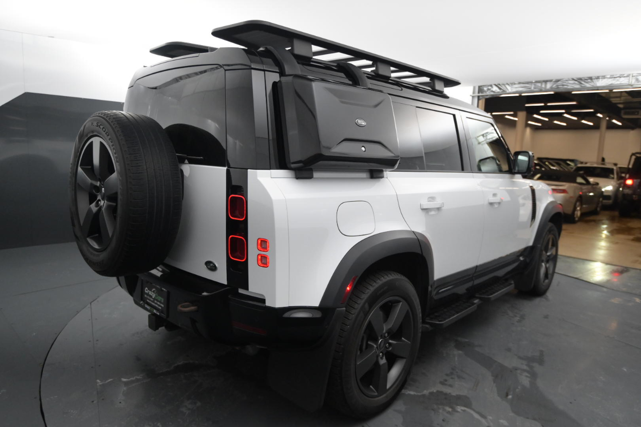 Land Rover Defender 110 X-Dynamic SE AWD 2023