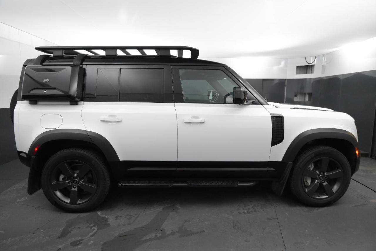 Land Rover Defender 110 X-Dynamic SE AWD 2023