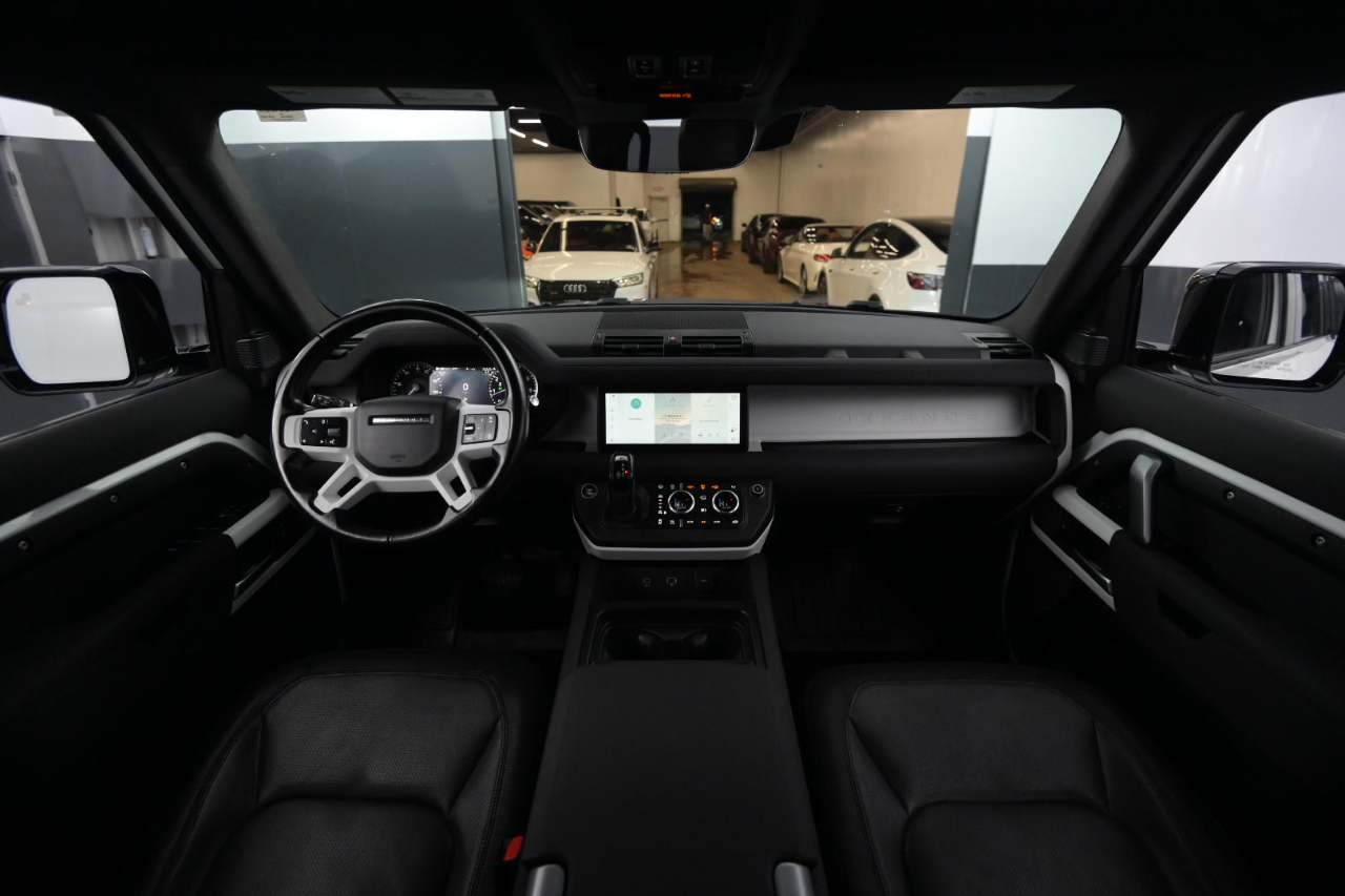 Land Rover Defender 110 X-Dynamic SE AWD 2023