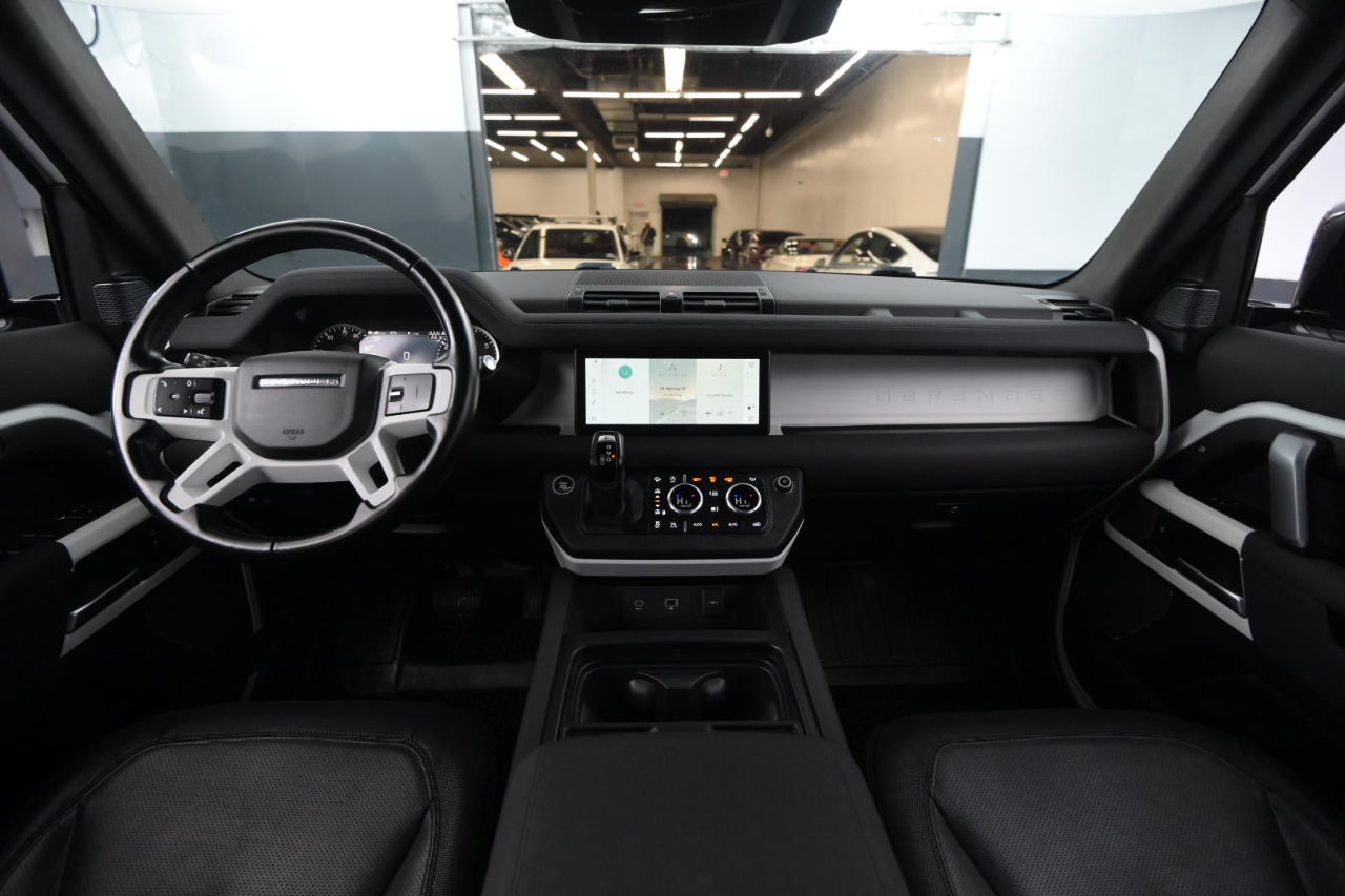 Land Rover Defender 110 X-Dynamic SE AWD 2023