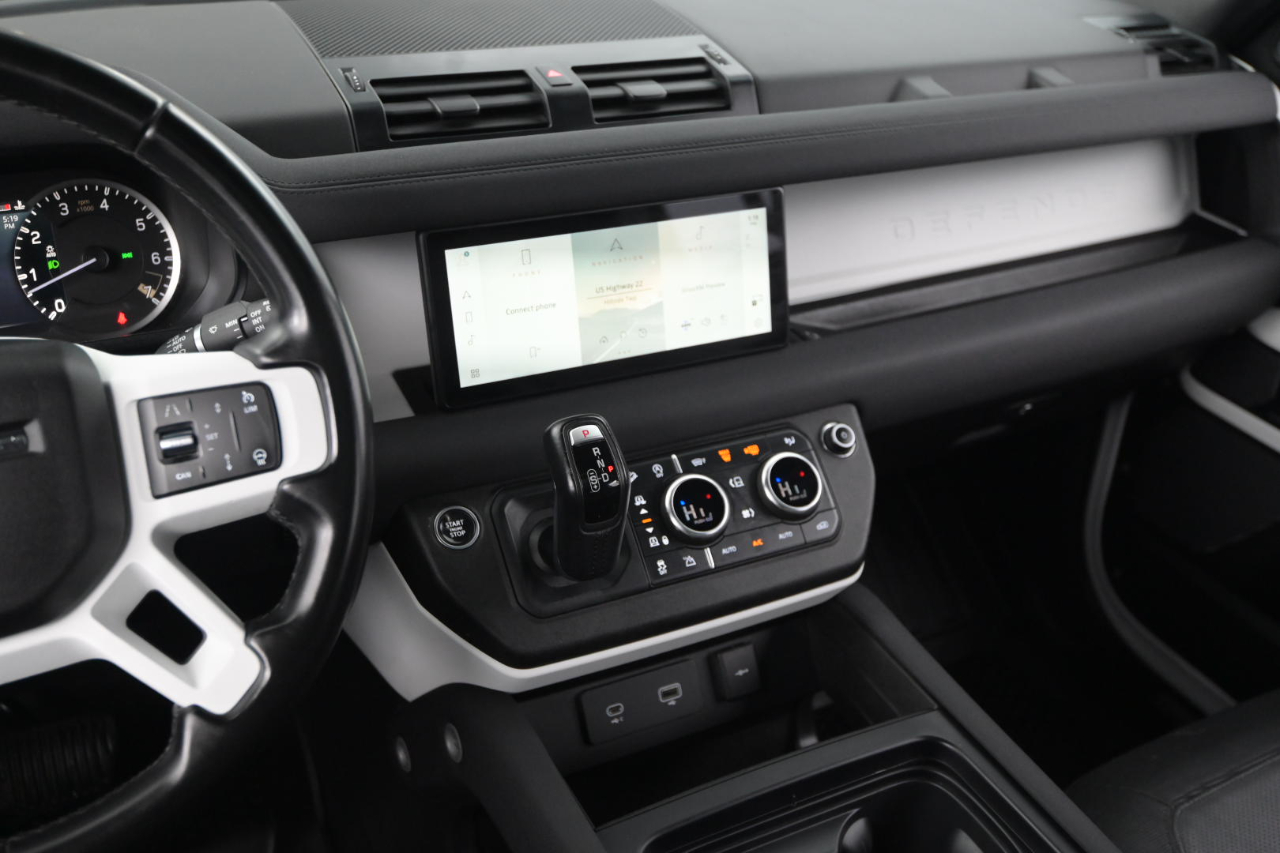 Land Rover Defender 110 X-Dynamic SE AWD 2023