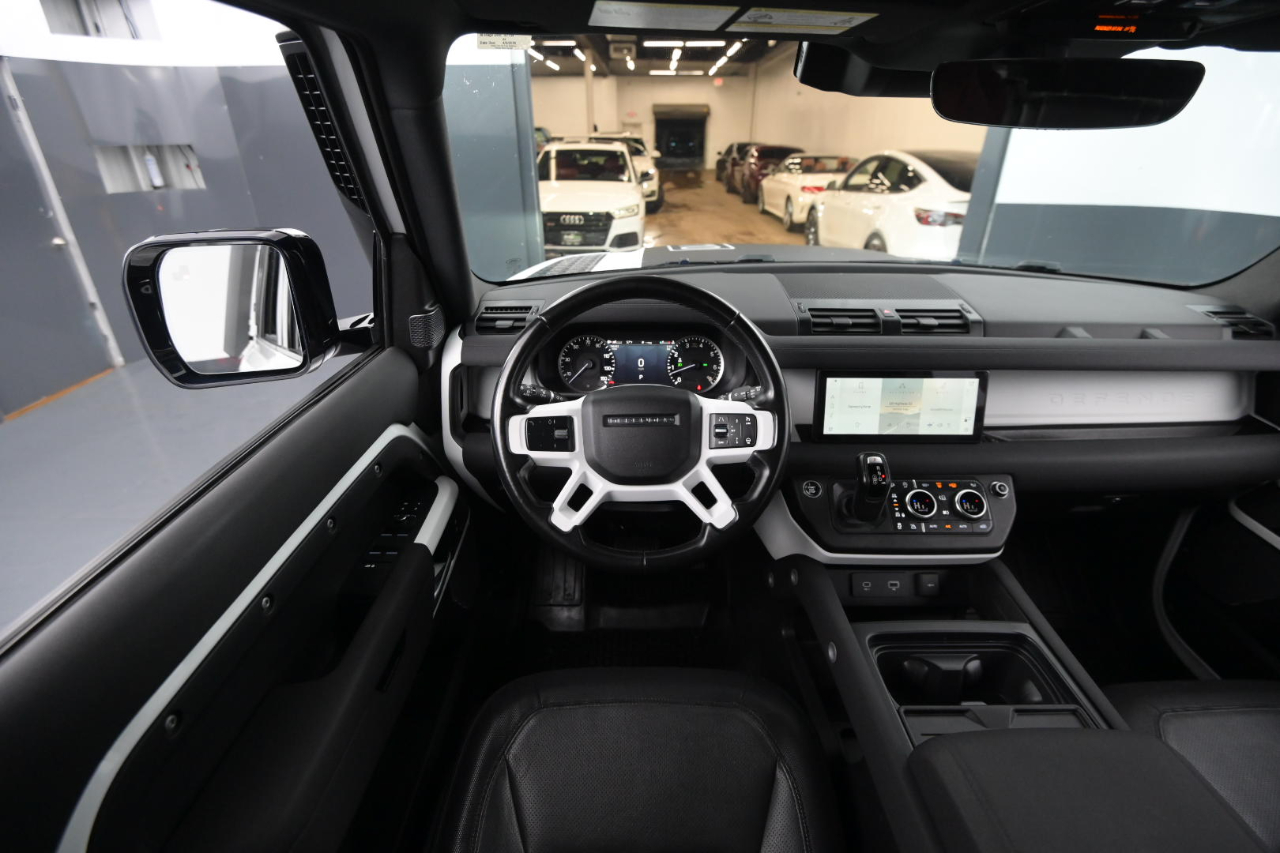 Land Rover Defender 110 X-Dynamic SE AWD 2023