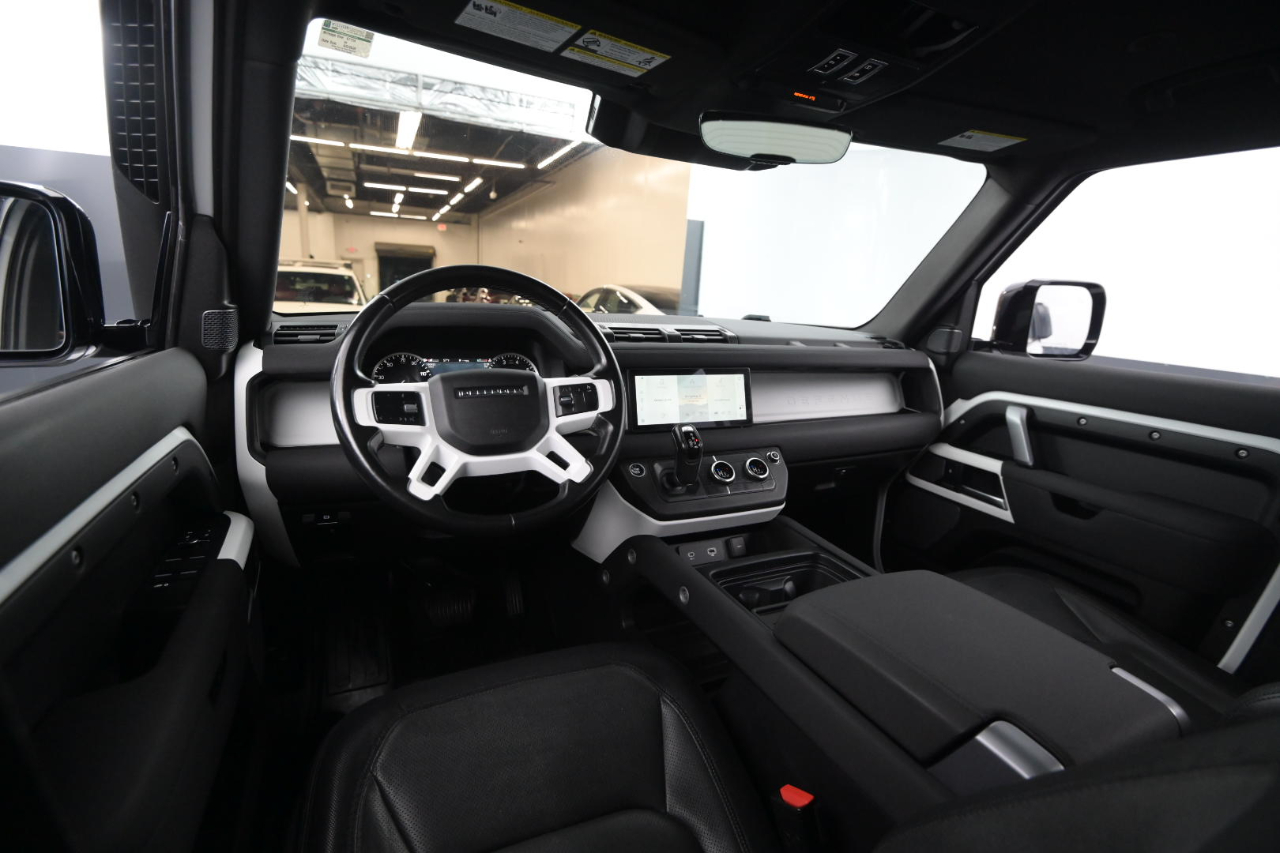 Land Rover Defender 110 X-Dynamic SE AWD 2023