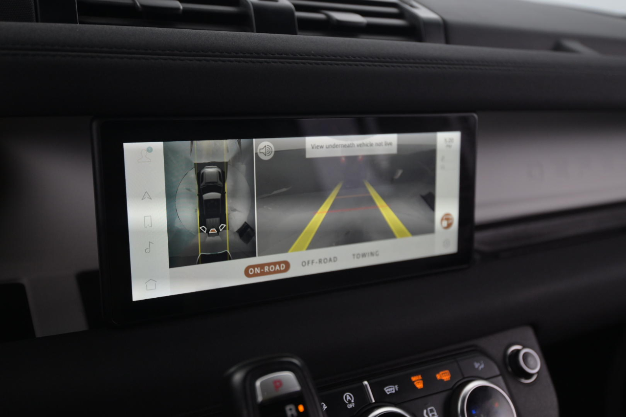 Land Rover Defender 110 X-Dynamic SE AWD 2023