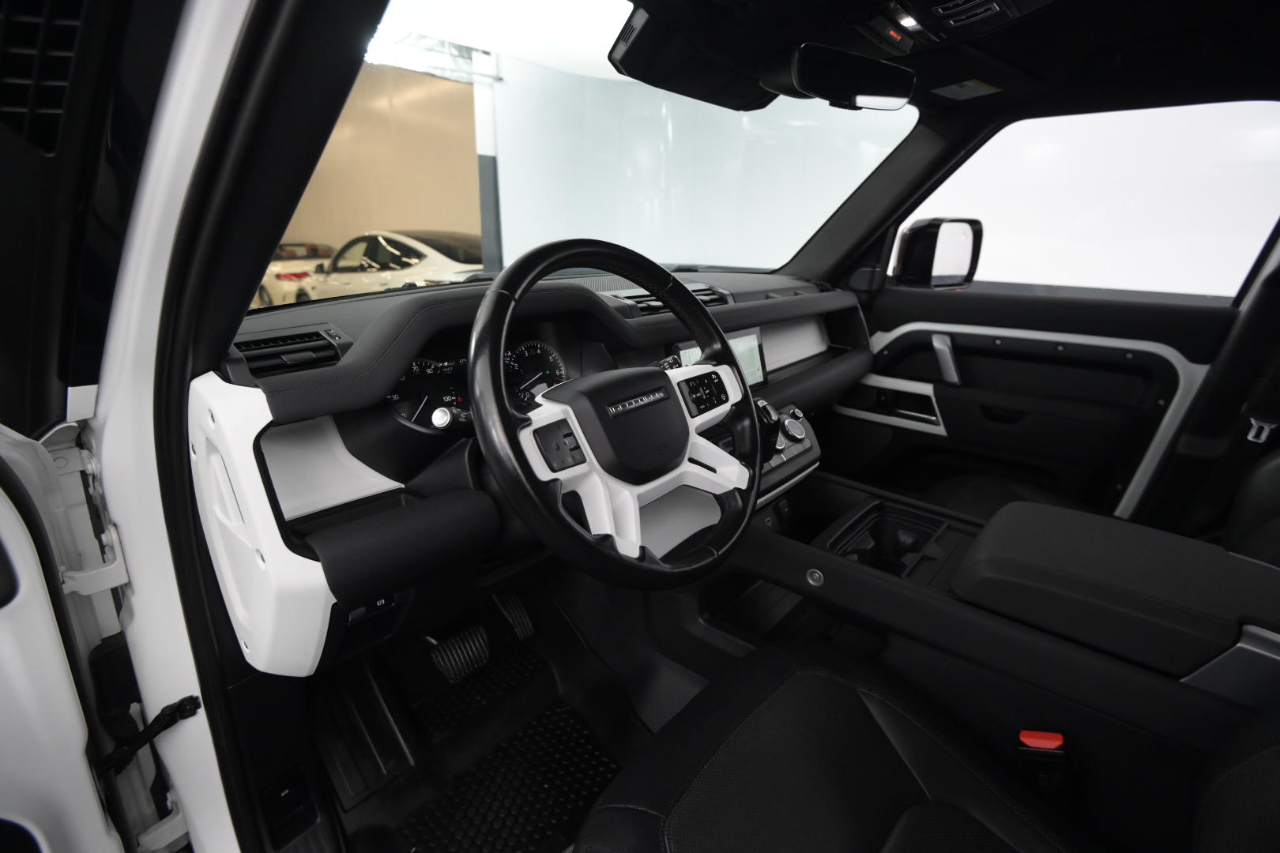 Land Rover Defender 110 X-Dynamic SE AWD 2023