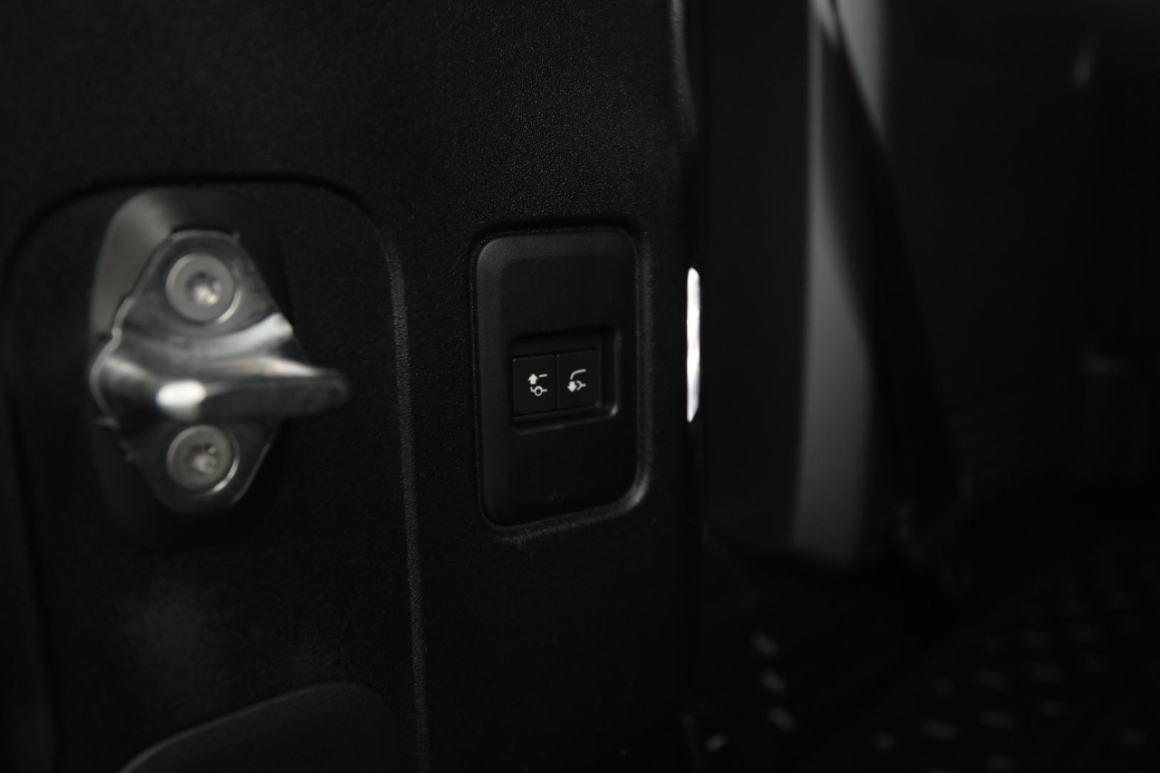 Land Rover Defender 110 X-Dynamic SE AWD 2023