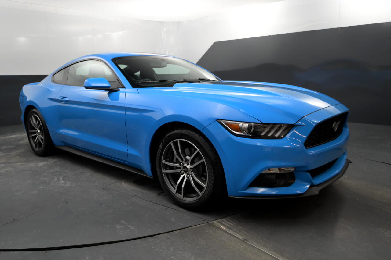 Ford Mustang EcoBoost Fastback 2017
