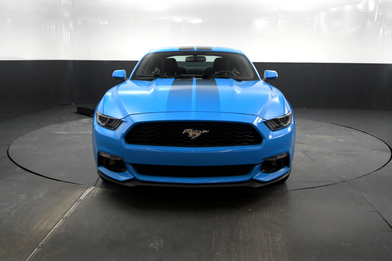 Ford Mustang EcoBoost Fastback 2017